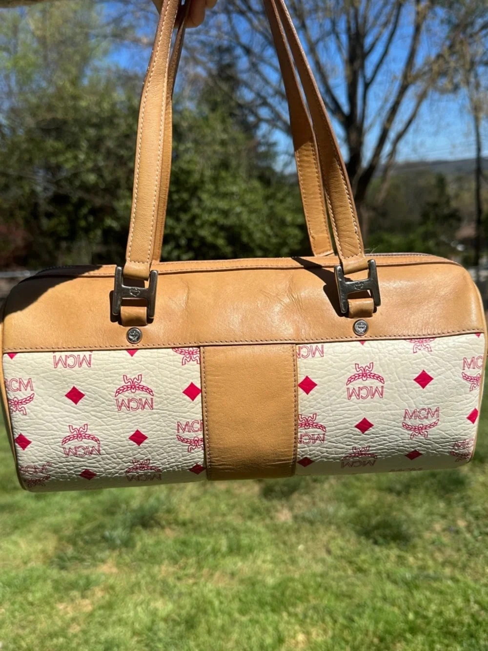 MCM Pink & White Logo-Print Shoulder Bag with Pink Accents with COA - Picture 3 of 17